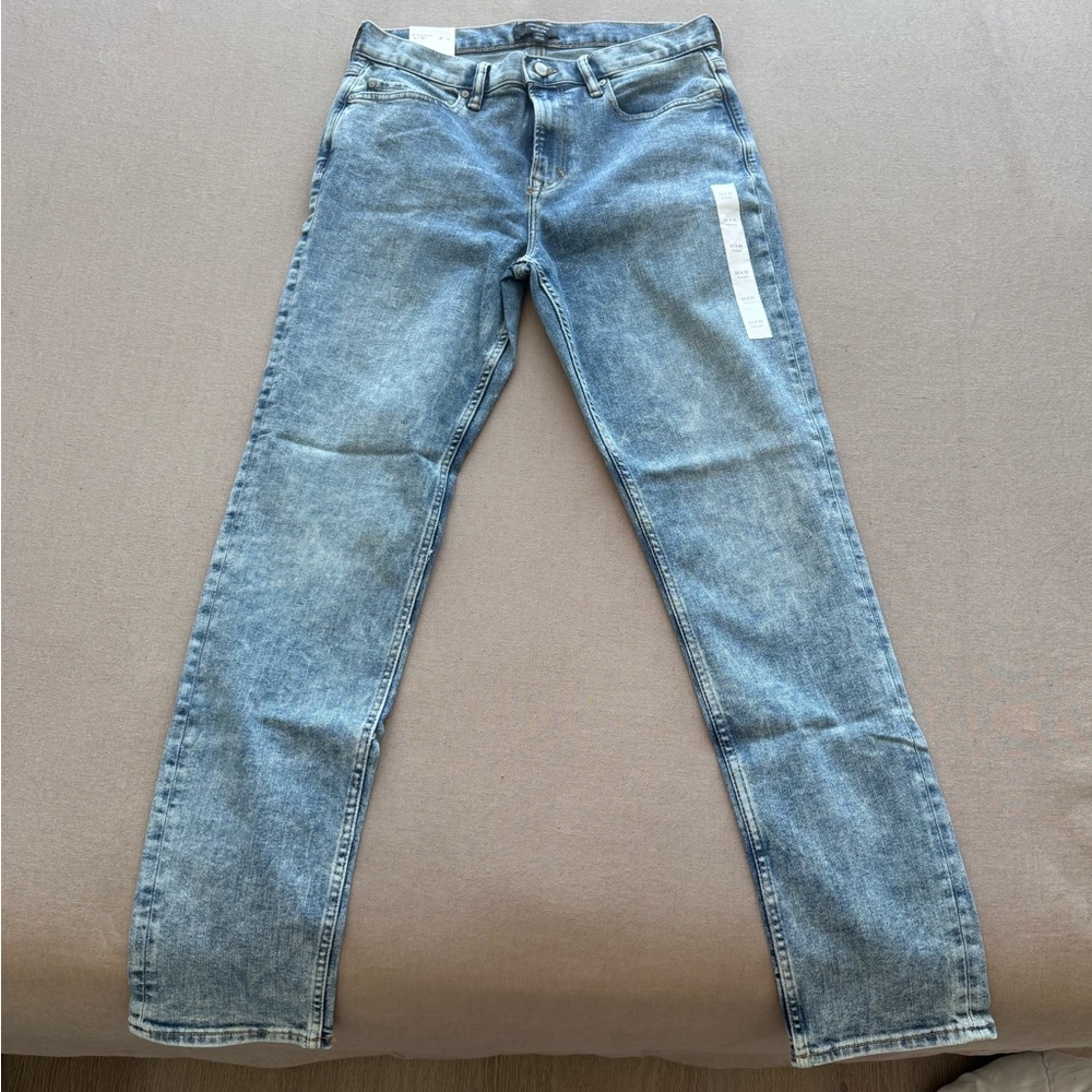 Men's travel slim jean